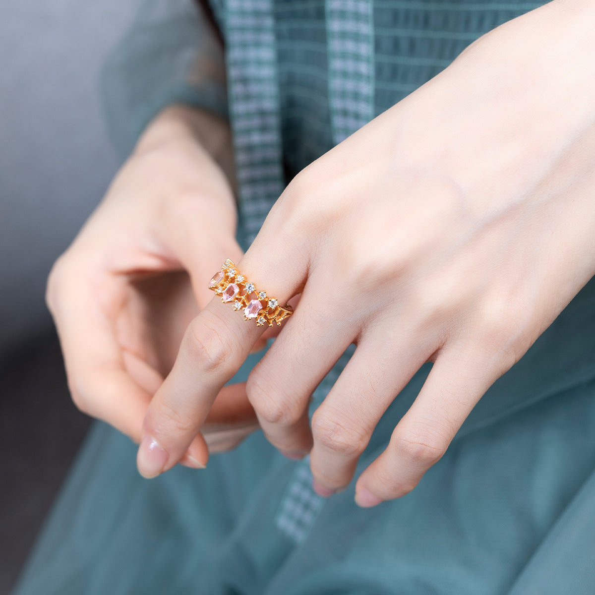 Golden Pronged Pink and Clear Diamond Ring