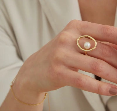 Pearl Oval Gold Ring