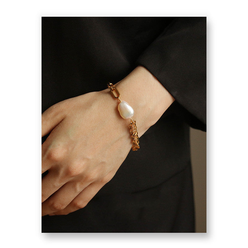 Pearl and Chain Bracelet