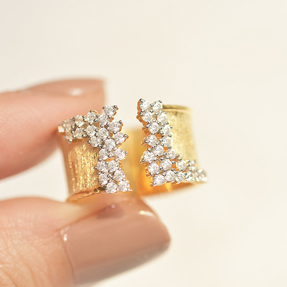 Gold and Zircon Cluster Ring