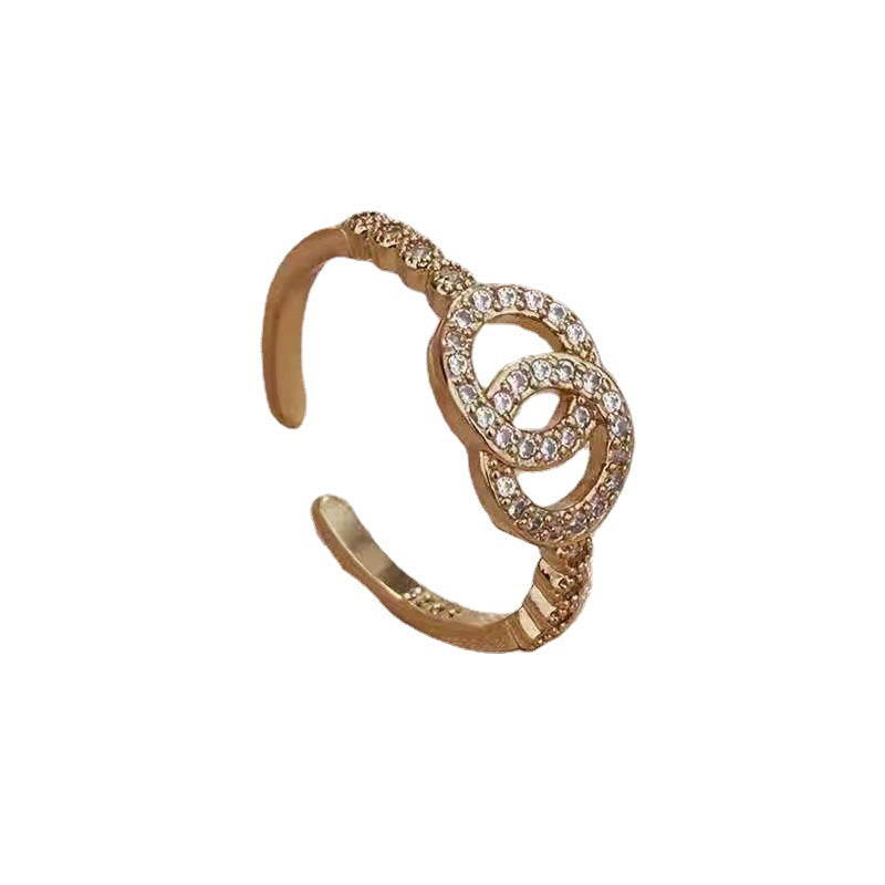 Gold Intertwined O Ring